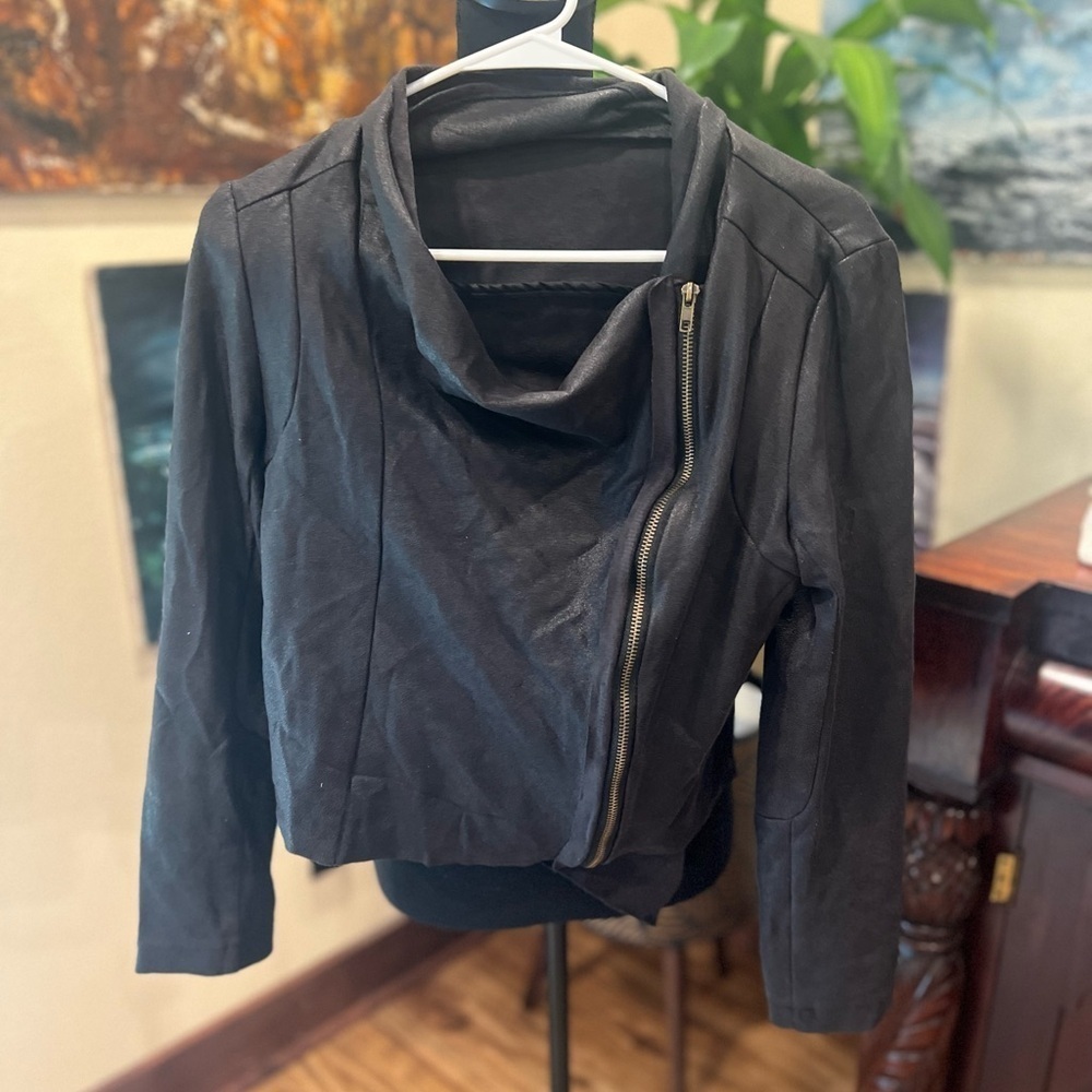 Mod Ref blouse size medium in GUC